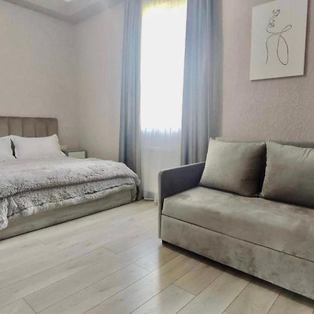 Guest House Nima Kʼutʼaisi Exterior foto