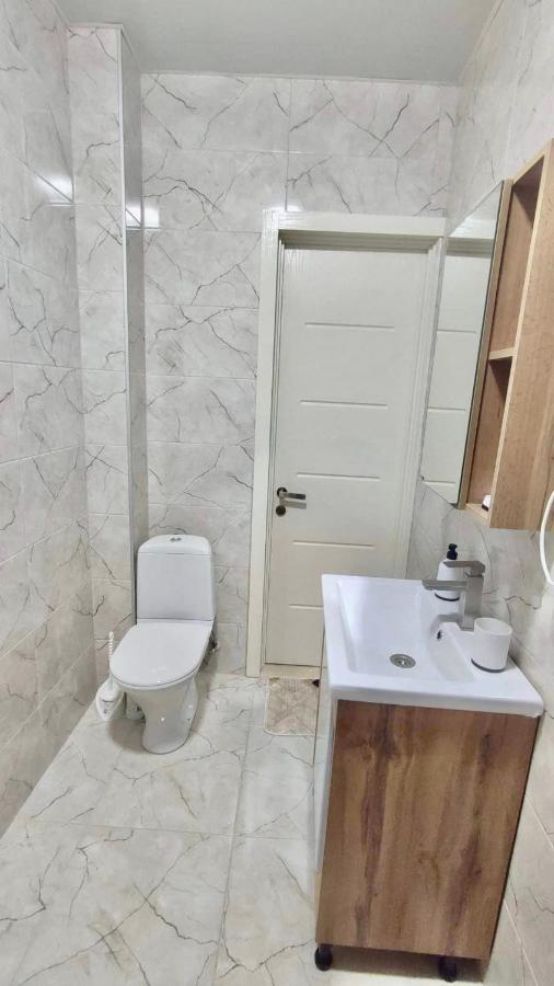 Guest House Nima Kʼutʼaisi Exterior foto