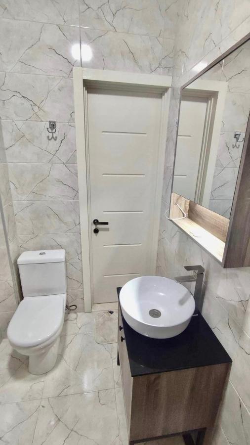 Guest House Nima Kʼutʼaisi Exterior foto