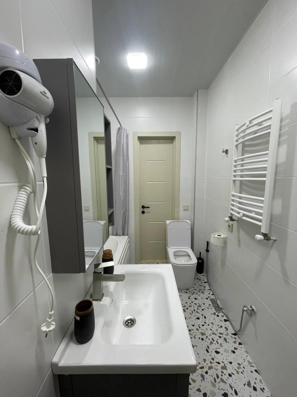 Guest House Nima Kʼutʼaisi Exterior foto