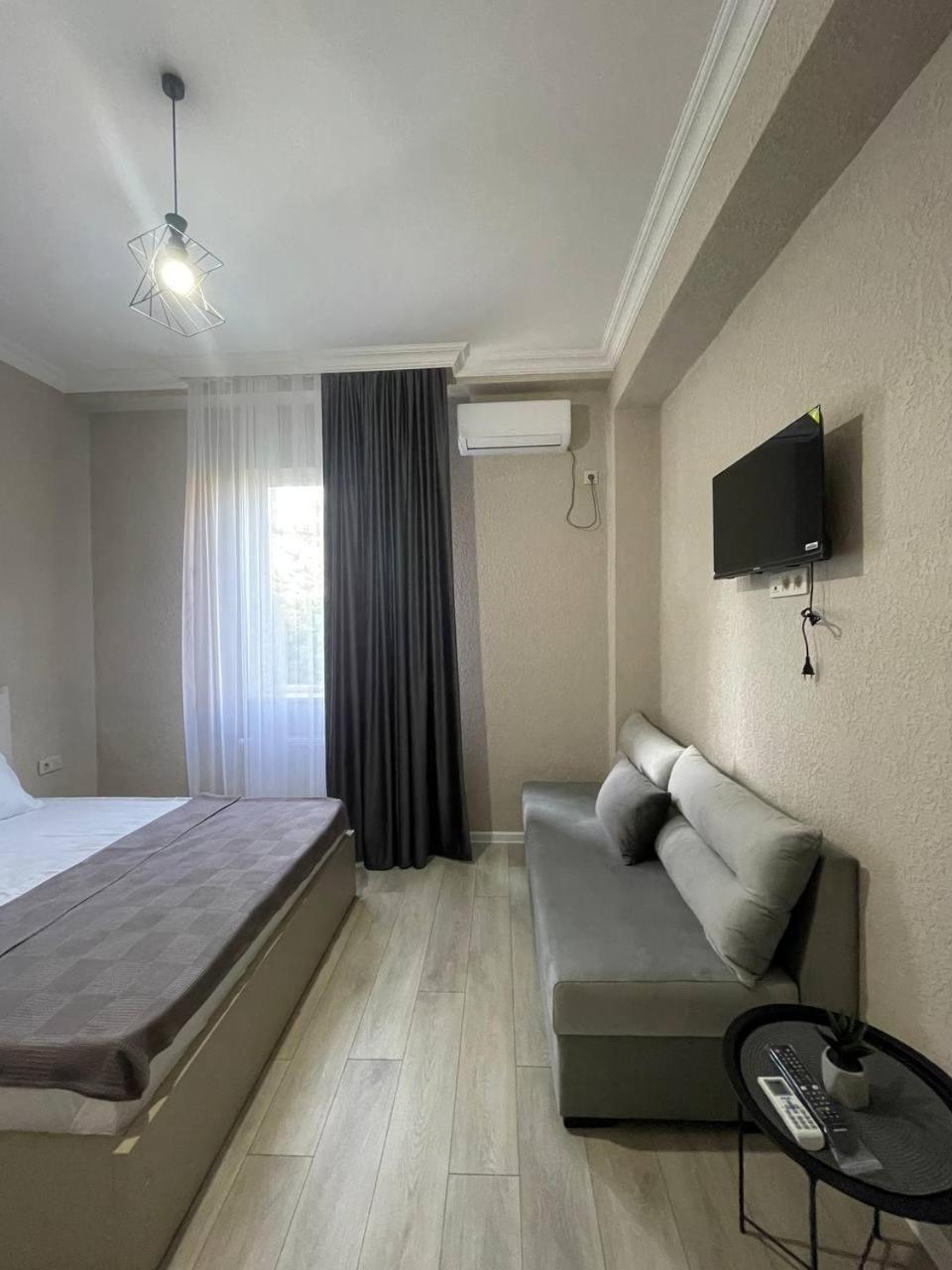 Guest House Nima Kʼutʼaisi Exterior foto