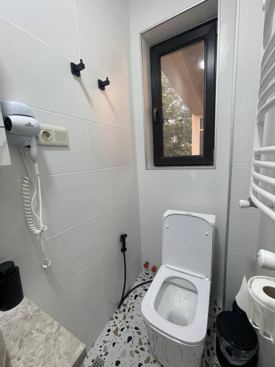 Guest House Nima Kʼutʼaisi Exterior foto