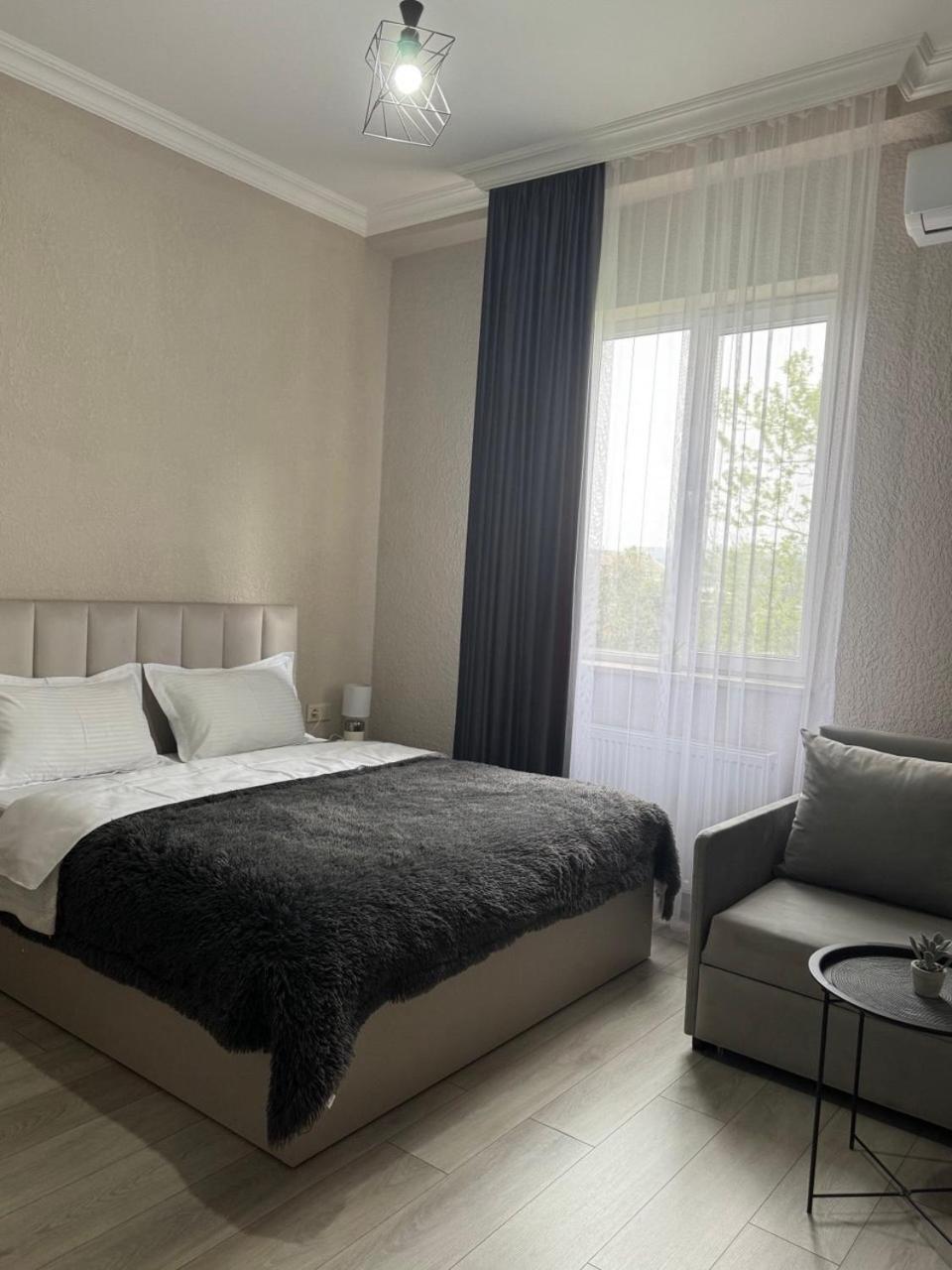 Guest House Nima Kʼutʼaisi Exterior foto